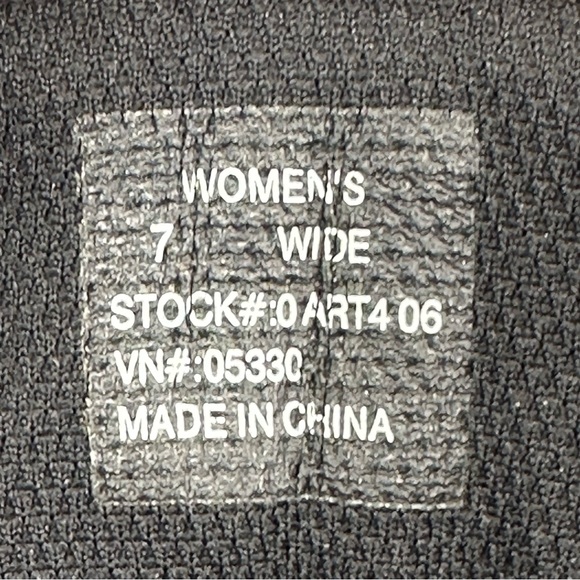 L. L. Bean boots. Size 7 Wide - Picture 5 of 9